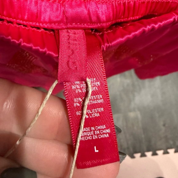 SKIMS RHINESTONE Logo Boxer Shorts in Raspberry - Picture 5 of 8